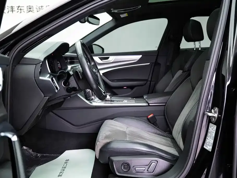 Audi A6L 2022 из CN, фото 4