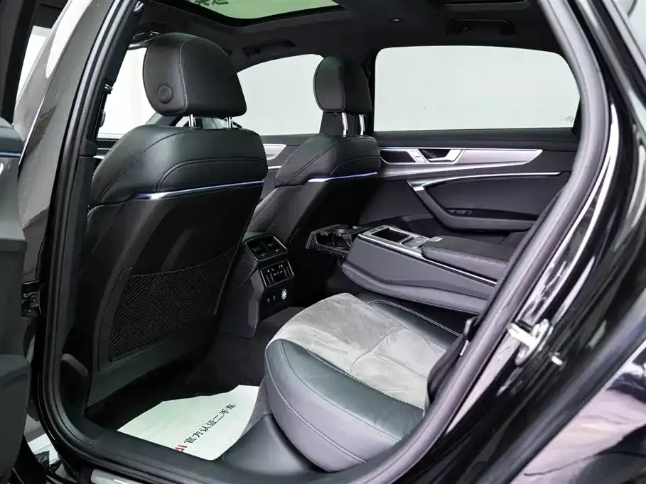 Audi A6L 2022 из CN, фото 2