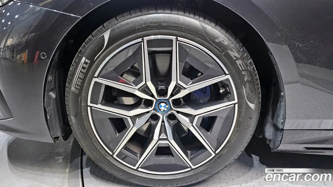 BMW i5 2025 из KR, фото 8