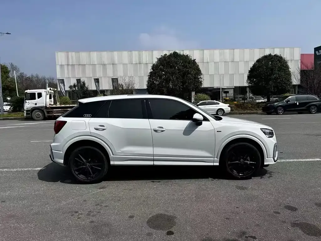 Audi Q2L 2021 из CN, фото 7