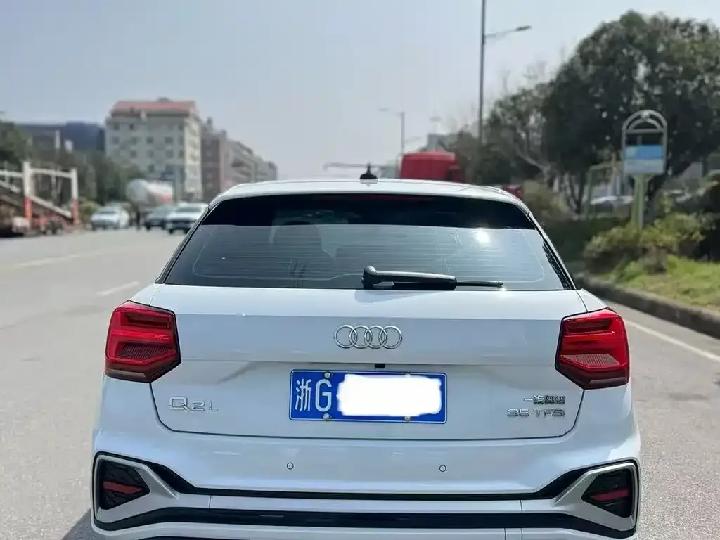 Audi Q2L 2021 из CN, фото 2