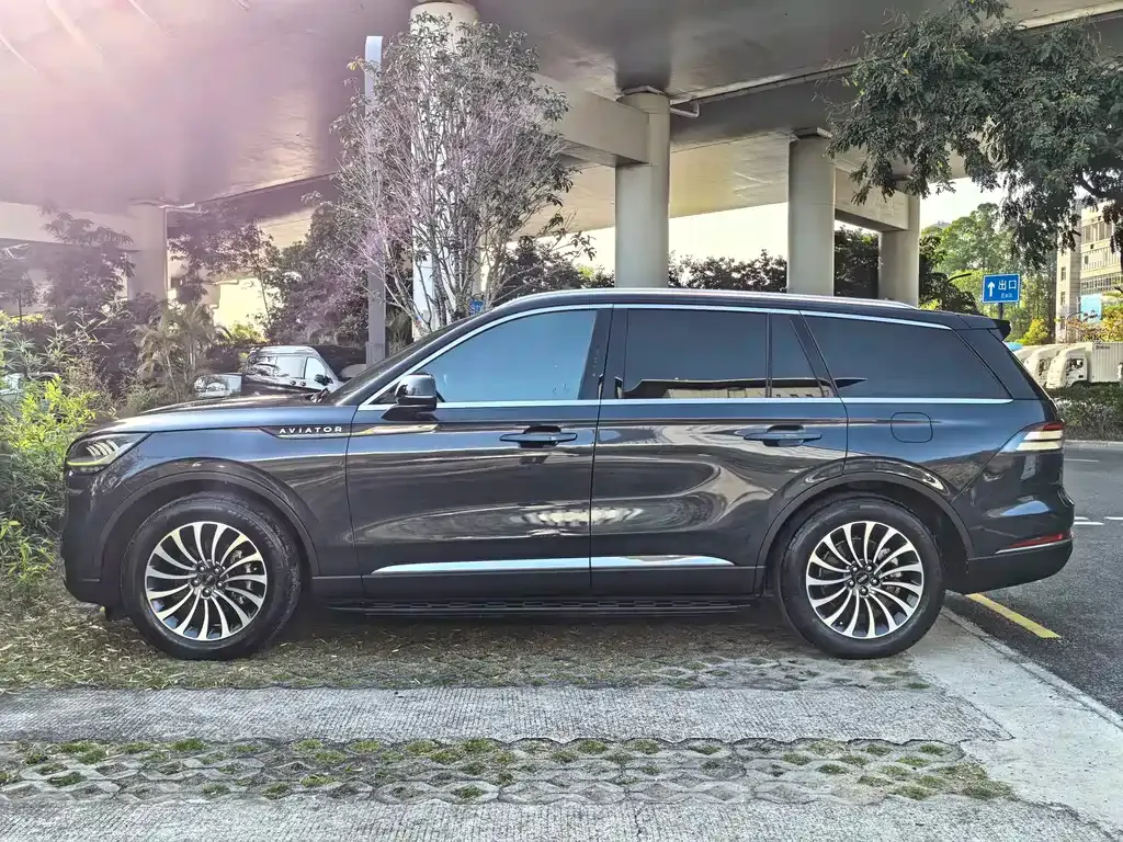 Lincoln Aviator 2021 из CN, фото 7