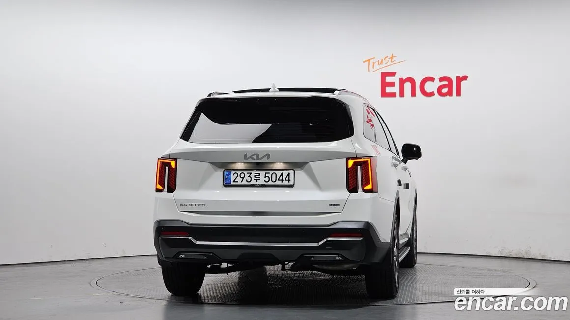Kia Sorento — фото 9
