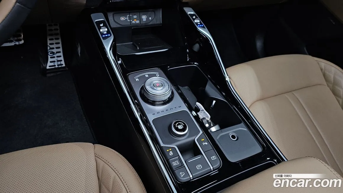 Kia Sorento — фото 7