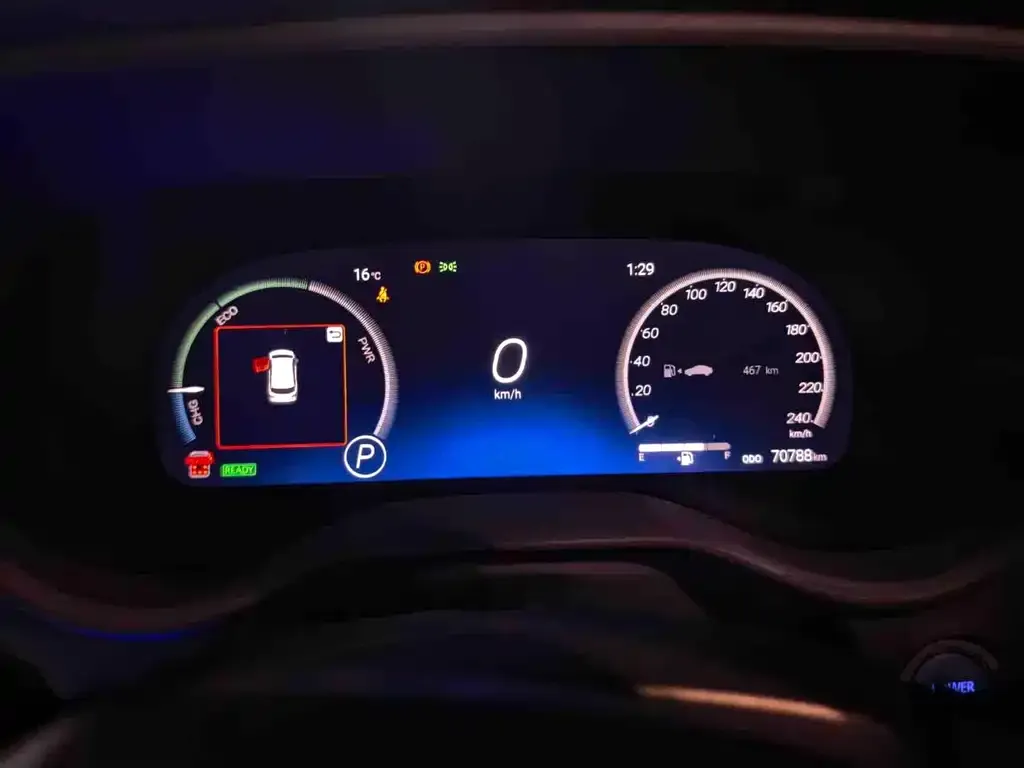 Toyota Sienna 2023 из CN, фото 4