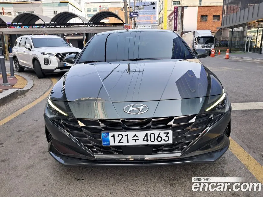 Hyundai AVANTE — фото 1