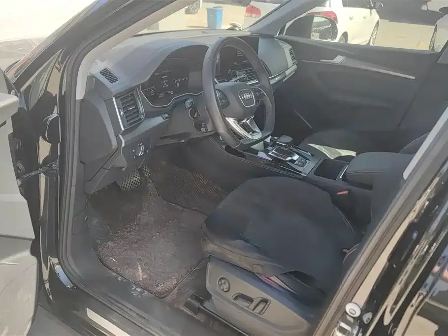Audi Q5L 2022 из CN, фото 10