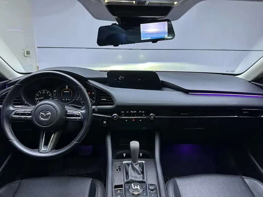 Mazda 3 Axela 2021 из CN, фото 4