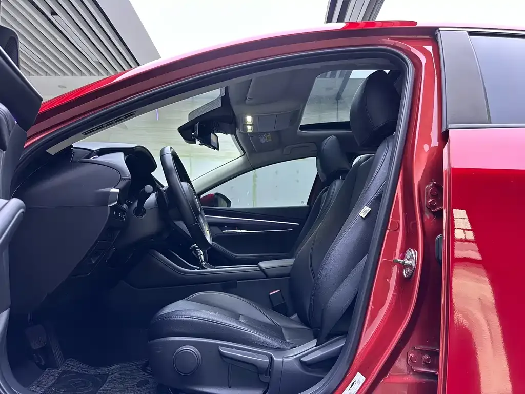 Mazda 3 Axela 2021 из CN, фото 9