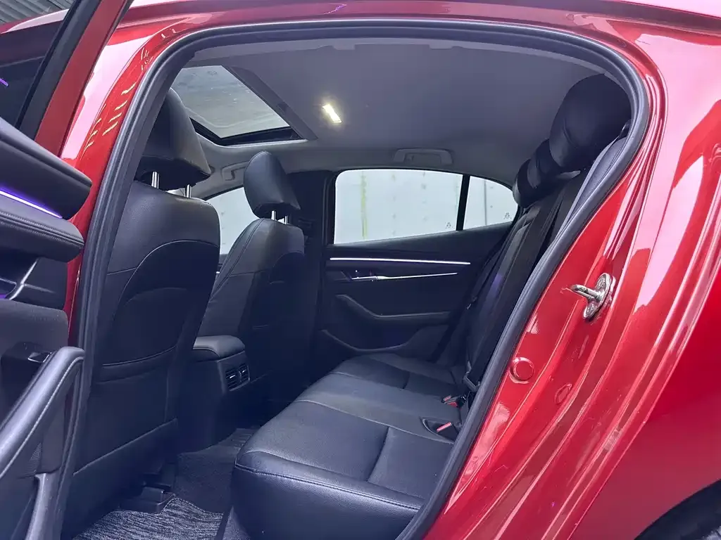 Mazda 3 Axela 2021 из CN, фото 5