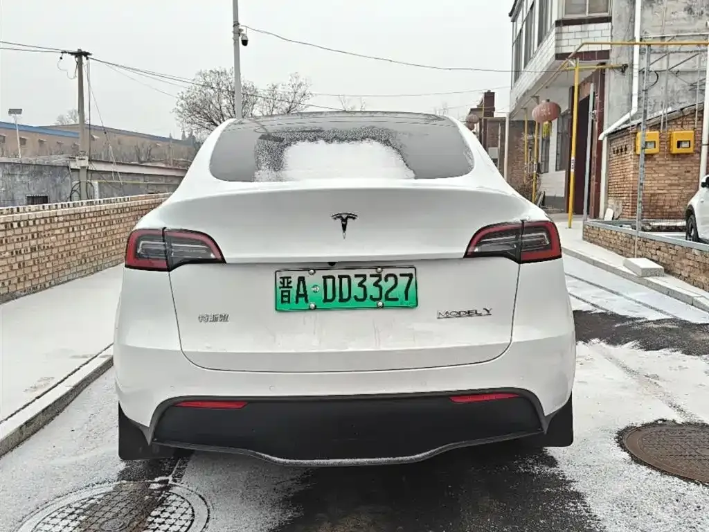 Tesla Model Y 2024 из CN, фото 5
