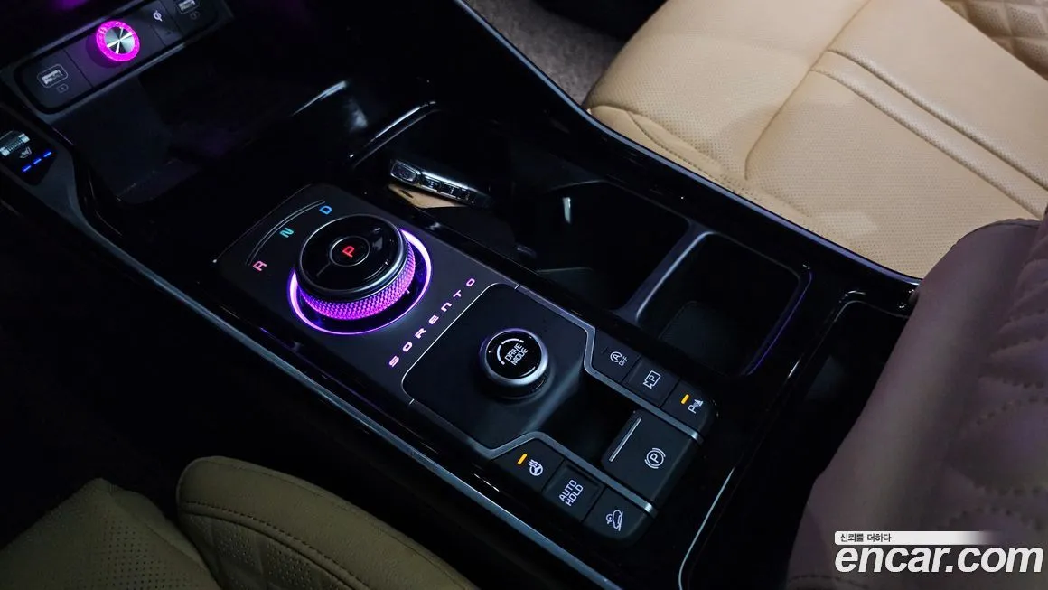 Kia Sorento — фото 5