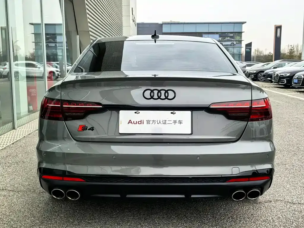 Audi S4 — фото 4