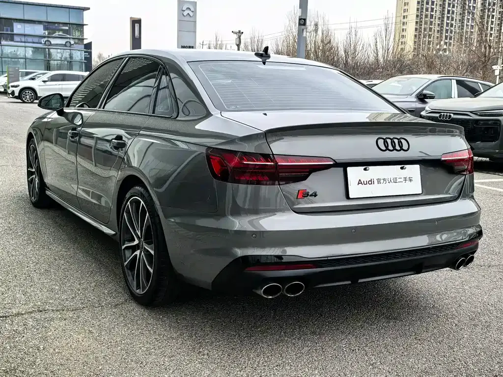 Audi S4 — фото 9