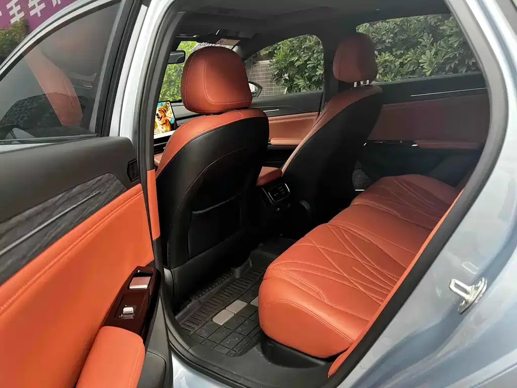 Geely Galaxy L6 2025 из CN, фото 2
