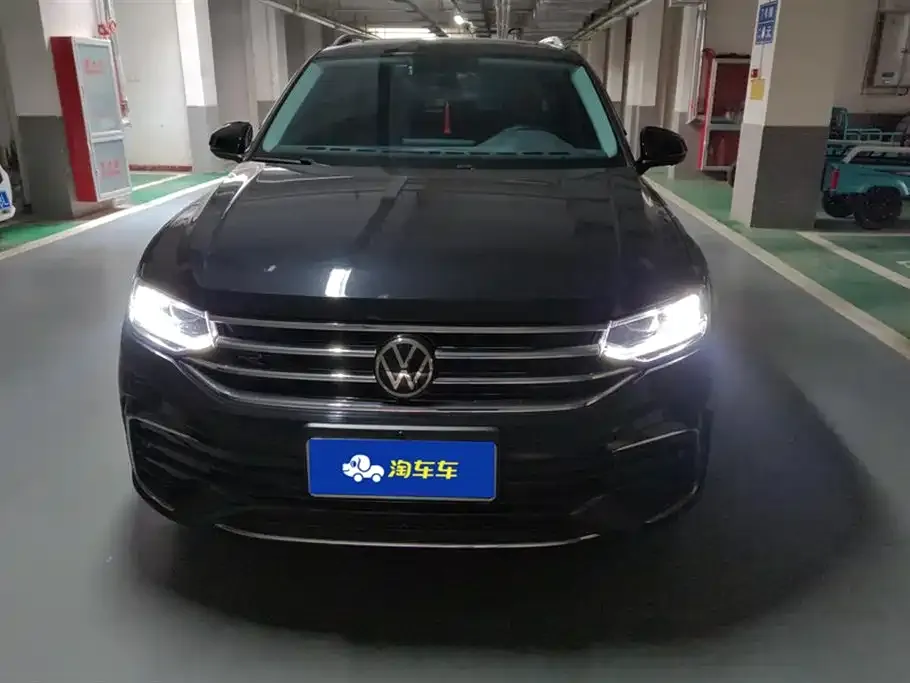 Volkswagen Tiguan L — фото 6