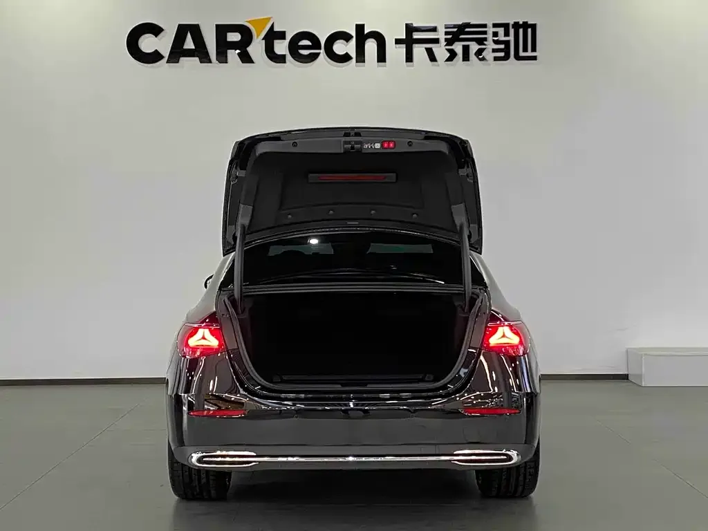 Mercedes-Benz E-Class 2026 из CN, фото 2
