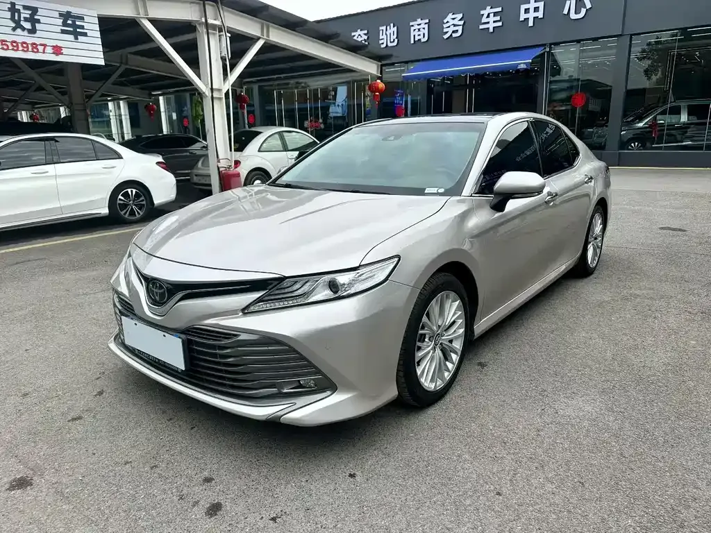 Toyota Camry 2021 из CN, фото 1