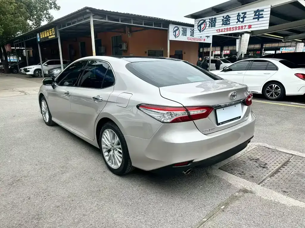 Toyota Camry 2021 из CN, фото 3