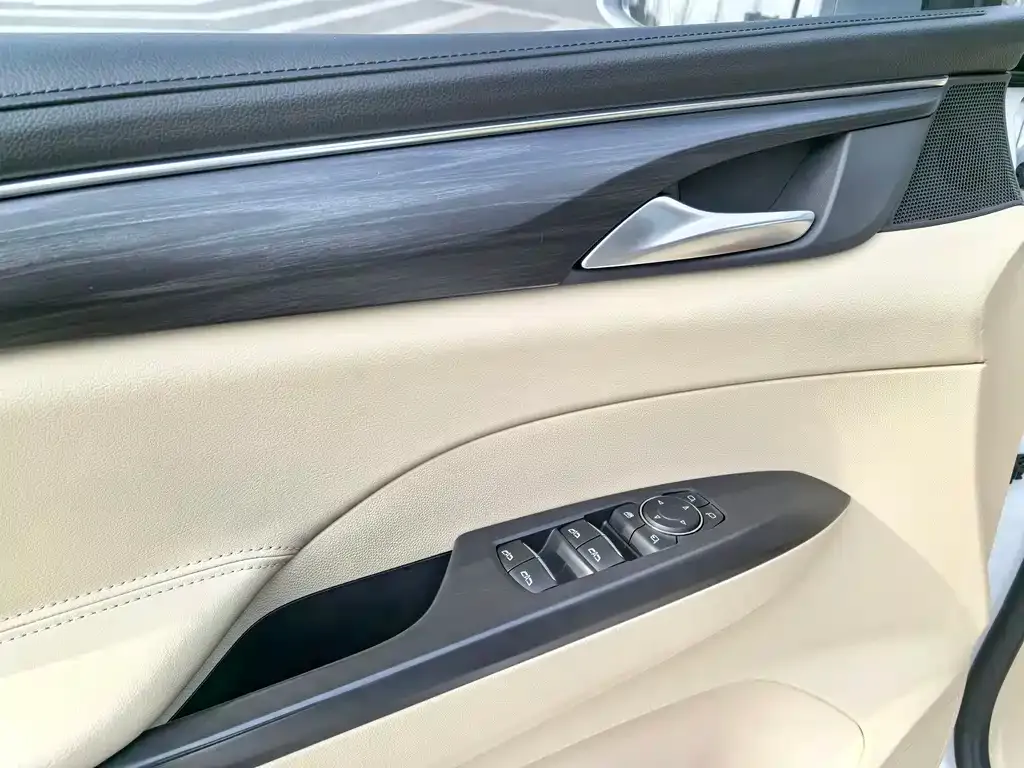 Buick GL8 2022 из CN, фото 9