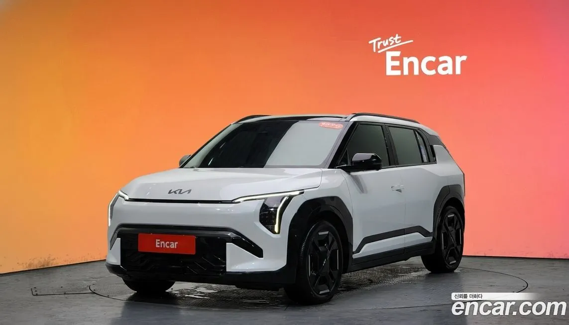 Kia EV3 — фото 1