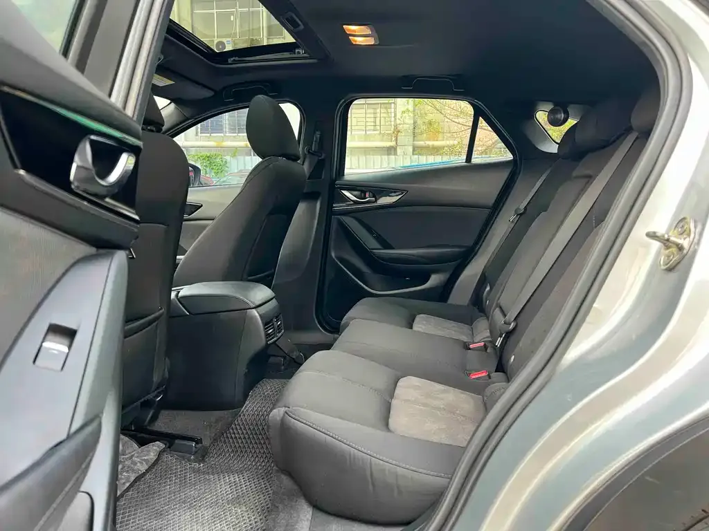 Mazda CX-4 2021 из CN, фото 2