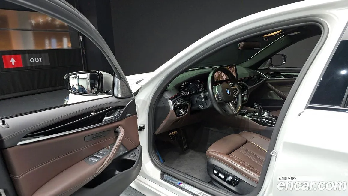 BMW 5-Series 2022 из KR, фото 4