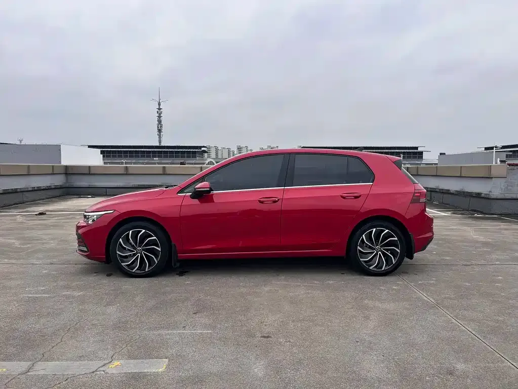 Volkswagen Golf 2022 из CN, фото 7