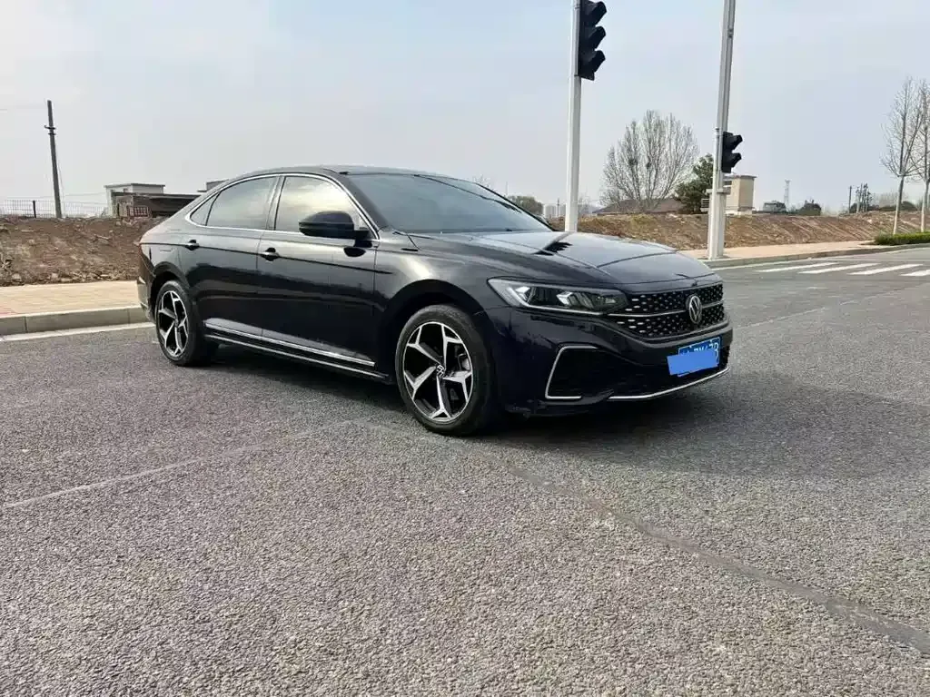 Volkswagen Passat — фото 4