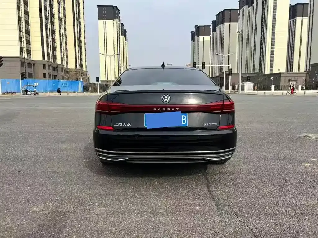 Volkswagen Passat — фото 9