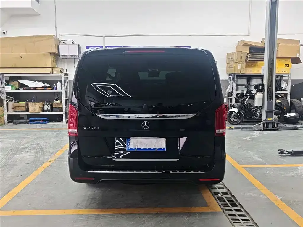 Mercedes-Benz V-Class 2021 из CN, фото 5