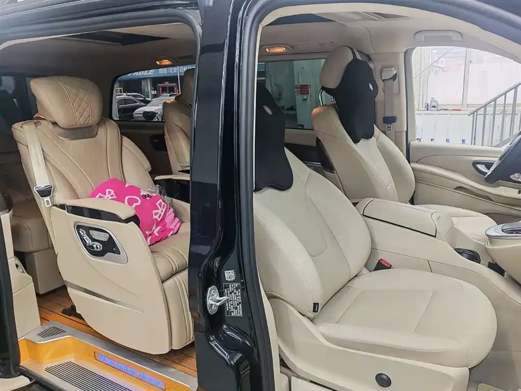 Mercedes-Benz V-Class 2021 из CN, фото 6