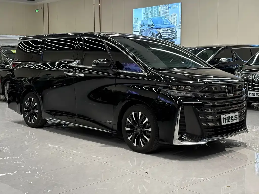 Toyota Vellfire — фото 10
