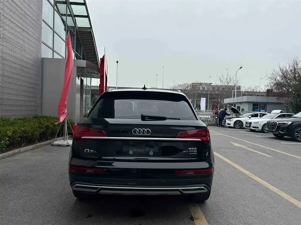 Audi Q5L 2023 из CN, фото 8