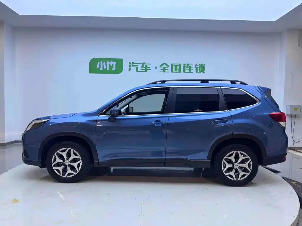 Subaru Forester — фото 4
