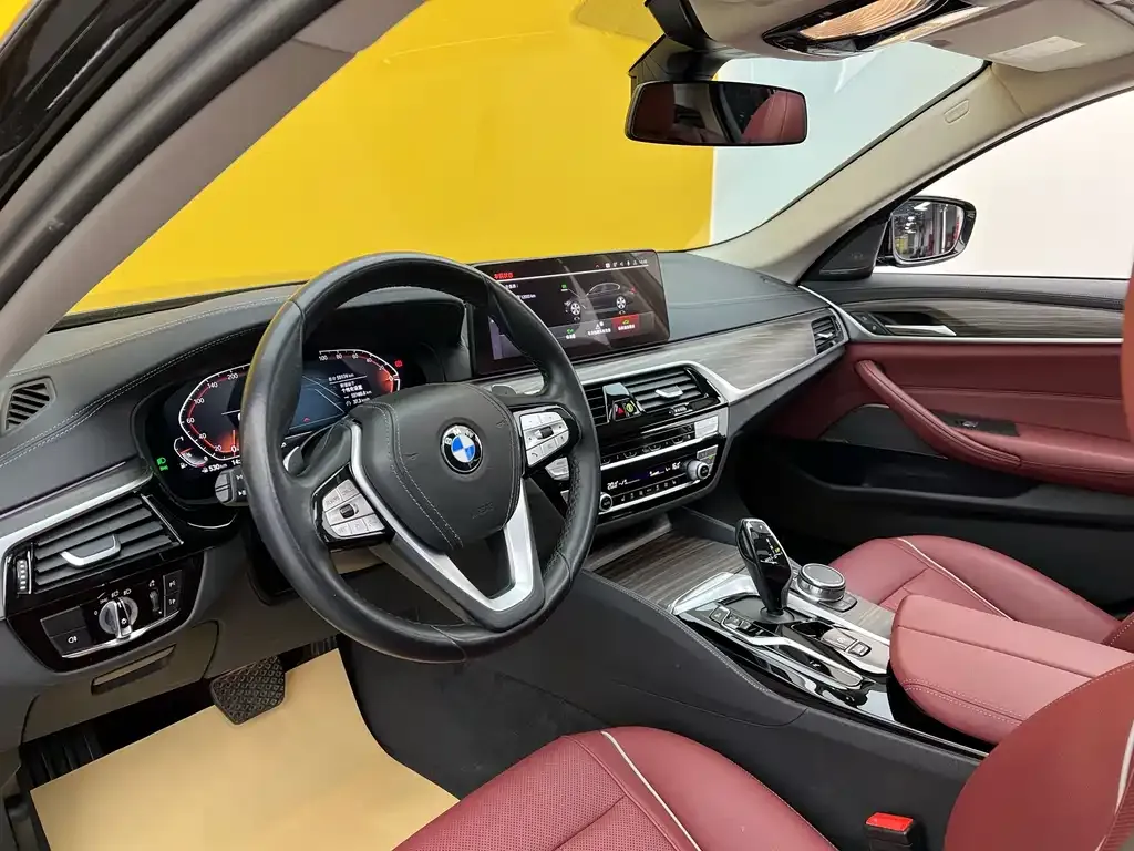 BMW 5 Series — фото 3