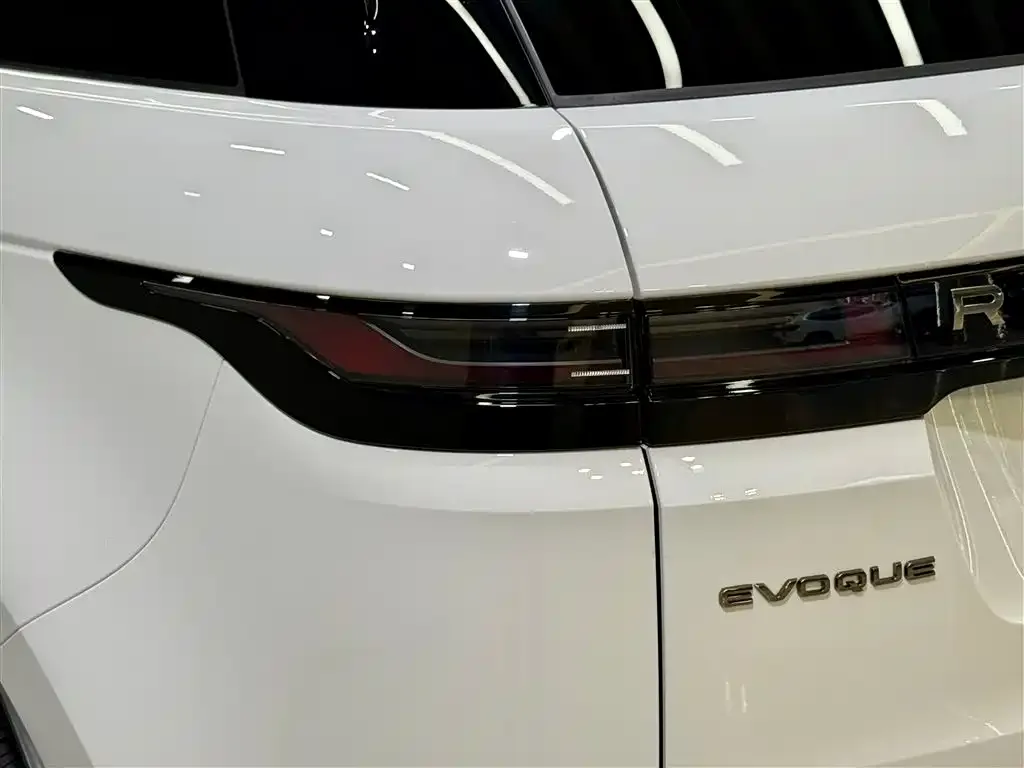 Land Rover Evoque 2024 из CN, фото 4
