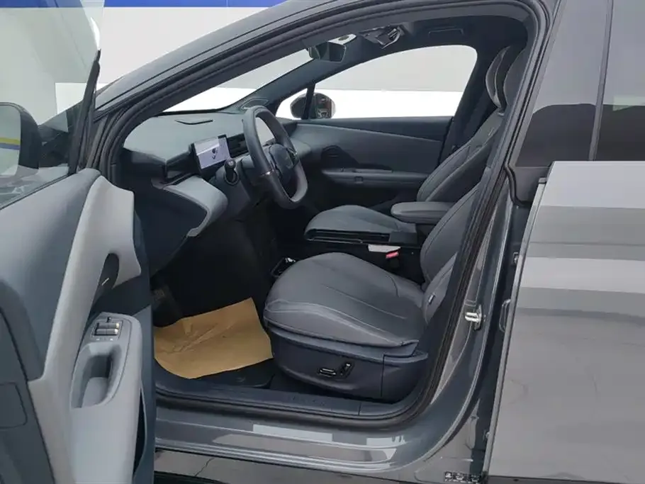 Lynk & Co Z20 2025 из CN, фото 4