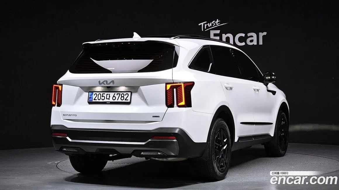 Kia Sorento — фото 9
