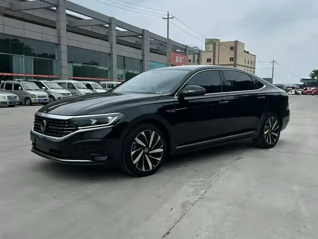Volkswagen Passat — фото 4