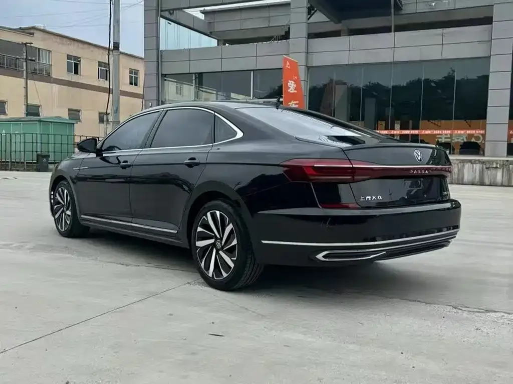 Volkswagen Passat — фото 2