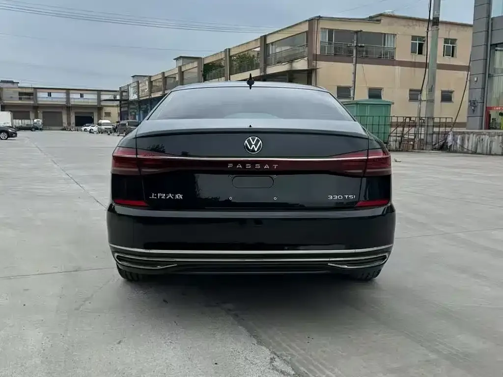 Volkswagen Passat — фото 3