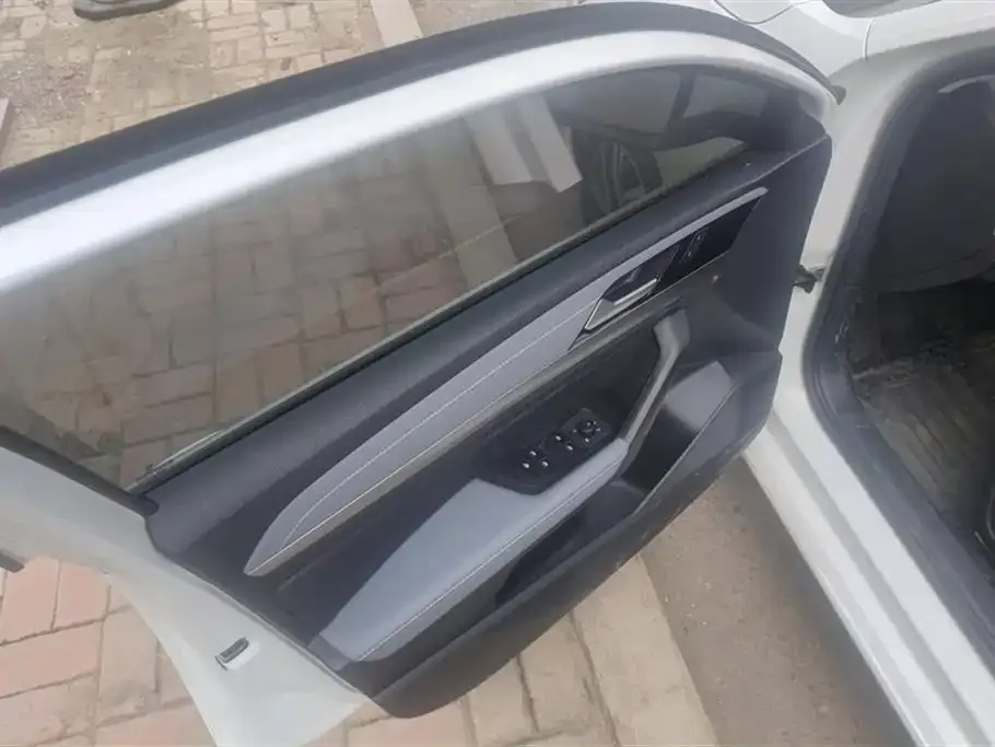 Volkswagen Lavida 2025 из CN, фото 2