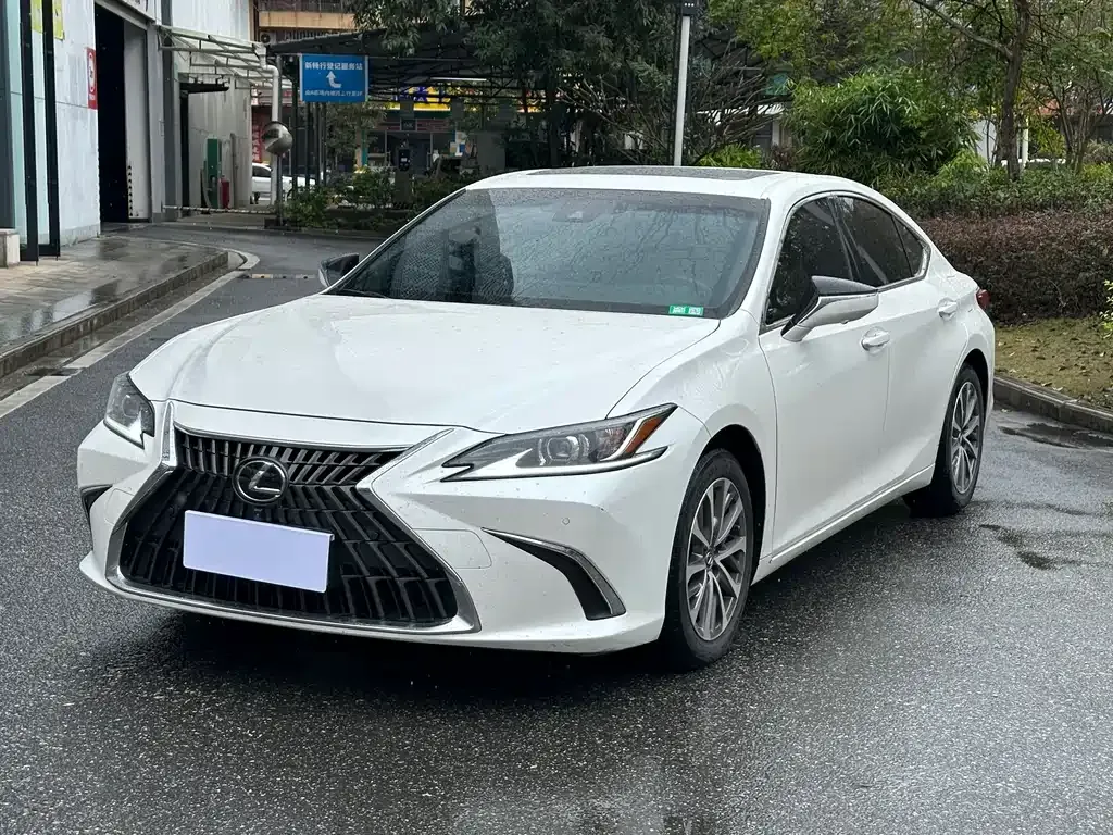 Lexus ES 2022 из CN, фото 1