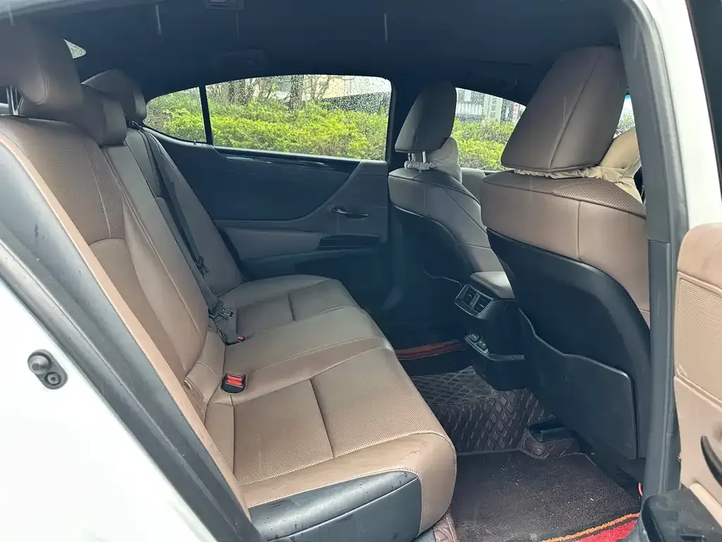 Lexus ES 2022 из CN, фото 3