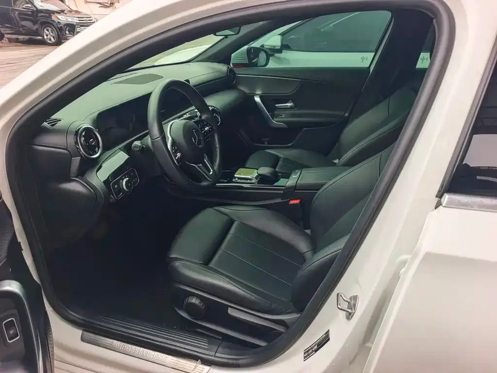 Mercedes-Benz A-Class 2022 из CN, фото 7