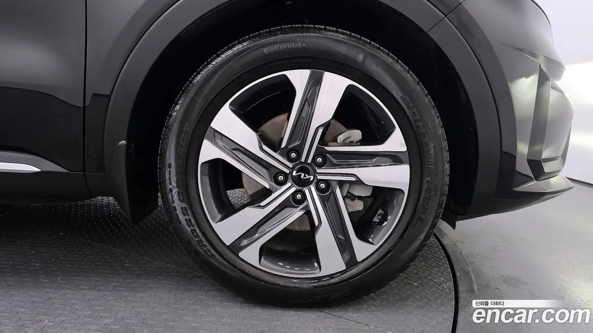Kia Sorento — фото 10