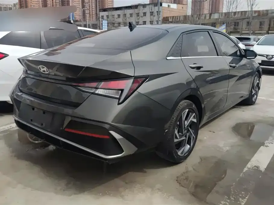 Hyundai Elantra 2024 из CN, фото 3
