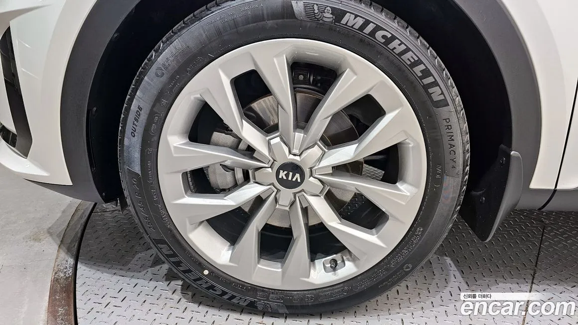 Kia Sorento — фото 8