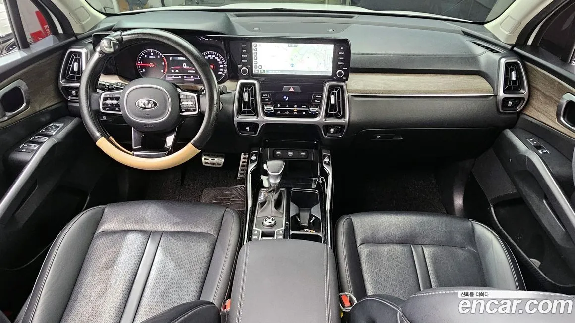 Kia Sorento — фото 7